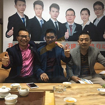 機(jī)器代人，生產(chǎn)效率不斷提高