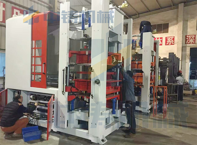 鑄造機械.jpg 鑄造機械.jpg